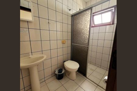 Banheiro de apartamento para alugar com 2 quartos, 55m² em Ingleses do Rio Vermelho, Florianópolis
