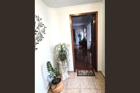 Apartamento à venda com 132m², 3 quartos e 2 vagas Apartamento à venda com 132m², 3 quartos e 2 vagasFoto 02