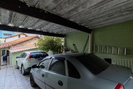 Garagem de casa à venda com 4 quartos, 180m² em Parque Boturussu, São Paulo