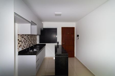 Cozinha de apartamento para alugar com 2 quartos, 28m² em Vila Divina Pastora, São Paulo