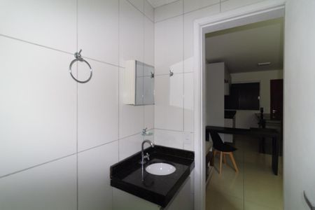Banheiro de apartamento para alugar com 2 quartos, 28m² em Vila Divina Pastora, São Paulo