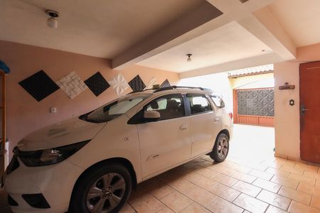 Garagem de casa à venda com 3 quartos, 150m² em Jardim Nossa Senhora do Carmo, São Paulo