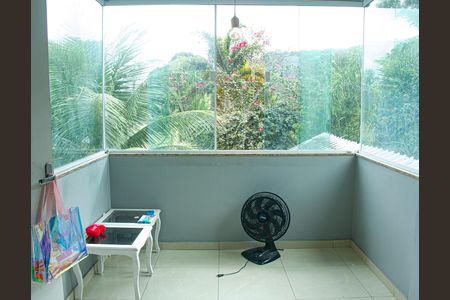 Casa para alugar com 3 quartos, 240m² em Guaratiba, Rio de Janeiro