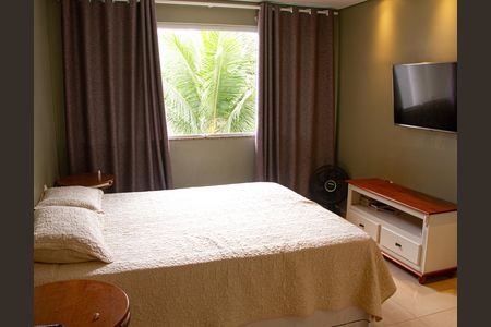 Casa para alugar com 3 quartos, 240m² em Guaratiba, Rio de Janeiro
