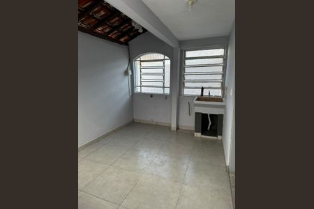 Área de Serviço de casa para alugar com 1 quarto, 200m² em Barcelona, São Caetano do Sul