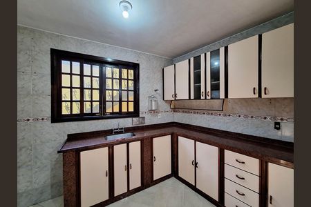Casa de condomínio para alugar com 125m², 3 quartos e sem vaga Casa de condomínio para alugar com 125m², 3 quartos e sem vagaCozinha e Área de Serviço