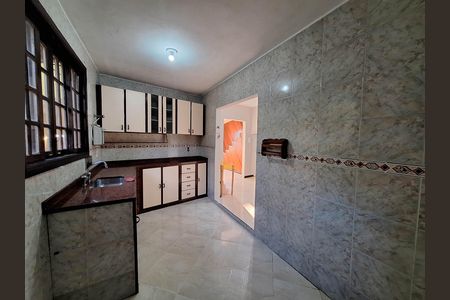 Casa de condomínio para alugar com 125m², 3 quartos e sem vaga Casa de condomínio para alugar com 125m², 3 quartos e sem vagaCozinha e Área de Serviço