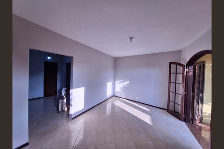 Casa de condomínio para alugar com 125m², 3 quartos e sem vaga Casa de condomínio para alugar com 125m², 3 quartos e sem vagaSala