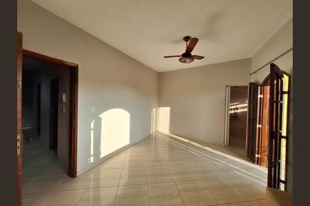 Casa de condomínio para alugar com 125m², 3 quartos e sem vaga Casa de condomínio para alugar com 125m², 3 quartos e sem vagaSuíte