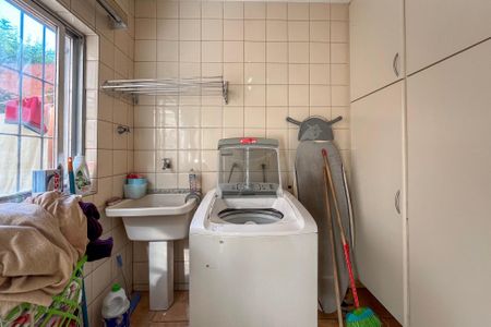 Área de Serviço de casa à venda com 4 quartos, 310m² em Bosque da Saúde, São Paulo
