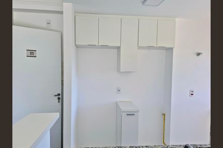 Cozinha de apartamento à venda com 2 quartos, 55m² em Jardim do Lago II, Campinas
