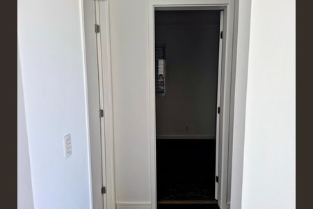 Corredor de apartamento à venda com 2 quartos, 55m² em Jardim do Lago II, Campinas