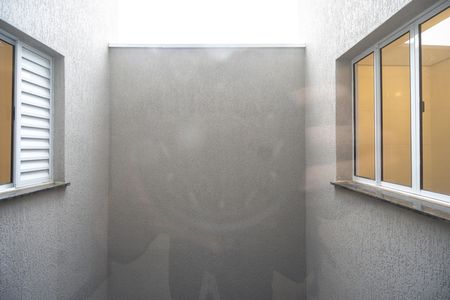 Vista da cozinha de apartamento para alugar com 2 quartos, 39m² em Penha de França, São Paulo