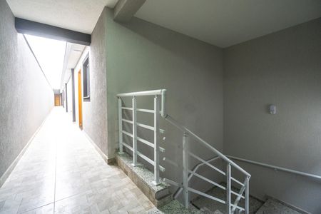 Corredor externo de apartamento para alugar com 2 quartos, 39m² em Penha de França, São Paulo