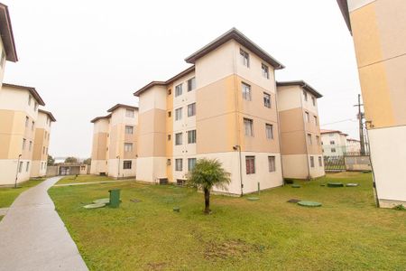 Fachada do bloco de apartamento para alugar com 2 quartos, 45m² em Sítio Cercado, Curitiba