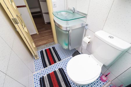 Casa à venda com 86m², 2 quartos e 2 vagasBanheiro