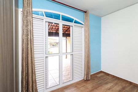 Casa à venda com 86m², 2 quartos e 2 vagasQuarto 1