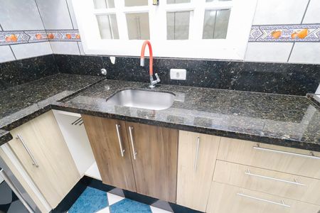 Casa à venda com 86m², 2 quartos e 2 vagasCozinha