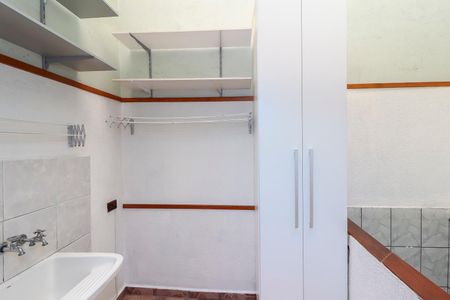 Casa à venda com 86m², 2 quartos e 2 vagasÁrea de Serviço