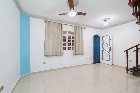 Casa à venda com 86m², 2 quartos e 2 vagasSala