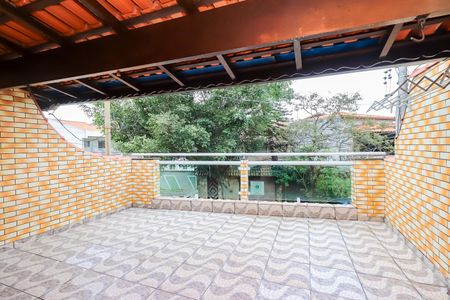 Casa à venda com 86m², 2 quartos e 2 vagasSacada do Quarto 1