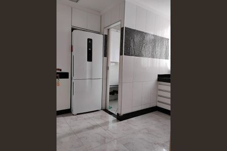 Cozinha de apartamento à venda com 3 quartos, 70m² em Novo Eldorado, Contagem
