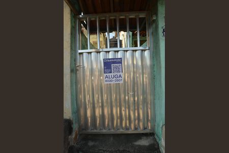 Placa Instalada de casa para alugar com 2 quartos, 180m² em Madureira, Rio de Janeiro