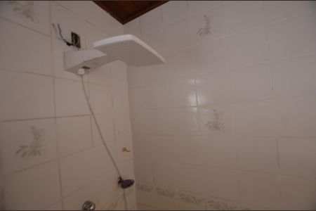 Casa para alugar com 180m², 2 quartos e sem vagaBanheiro social