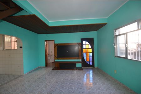 Casa para alugar com 180m², 2 quartos e sem vagaSala