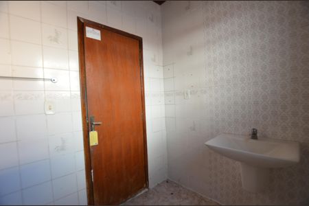 Casa para alugar com 180m², 2 quartos e sem vagaBanheiro social