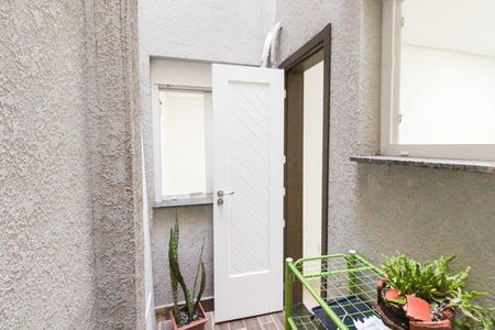 Apartamento para alugar com 5689m², 2 quartos e 1 vaga Apartamento para alugar com 5689m², 2 quartos e 1 vagaÁrea de Serviço