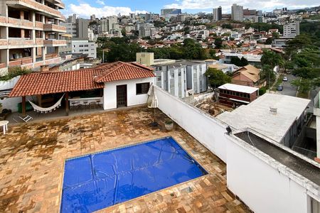 Vista de casa à venda com 4 quartos, 525m² em Santa Lúcia, Belo Horizonte