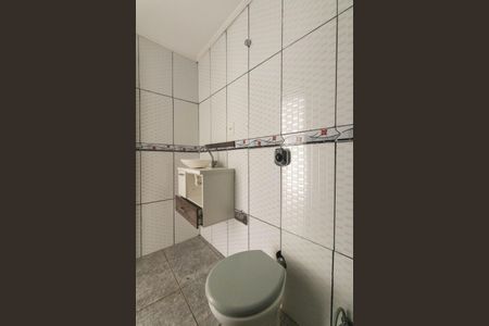 Banheiro 2 de casa para alugar com 3 quartos, 80m² em Mutua, São Gonçalo