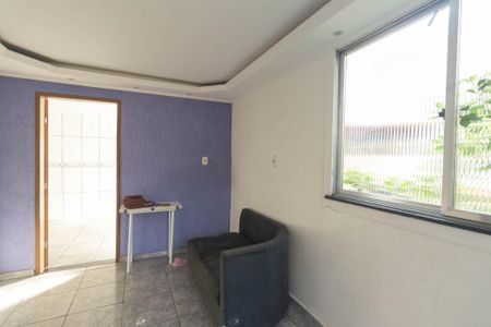 Sala de casa para alugar com 3 quartos, 80m² em Mutua, São Gonçalo
