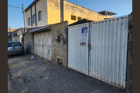 Fachada de casa para alugar com 3 quartos, 80m² em Mutua, São Gonçalo