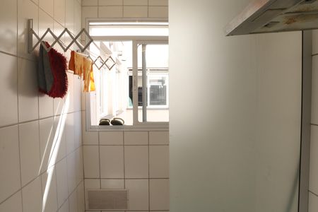 Área de Serviço de apartamento para alugar com 2 quartos, 45m² em Vila Catia, Nova Iguaçu