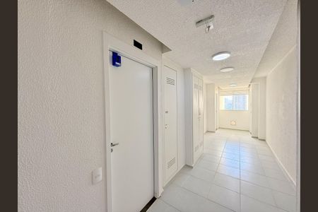 Hall Apartamento  de apartamento para alugar com 2 quartos, 30m² em Jardim Caravelas, São Paulo