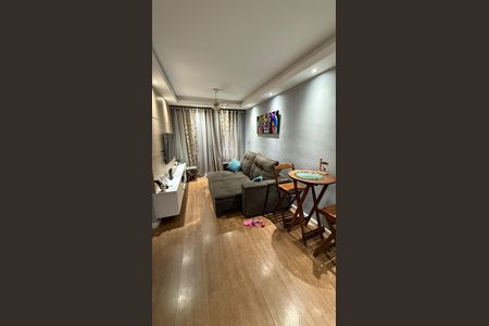 Sala  de apartamento para alugar com 2 quartos, 53m² em Vila da Penha, Rio de Janeiro