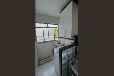 Área de serviço de apartamento para alugar com 2 quartos, 53m² em Vila da Penha, Rio de Janeiro
