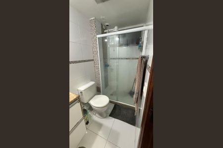 Banheiro  de apartamento para alugar com 2 quartos, 53m² em Vila da Penha, Rio de Janeiro