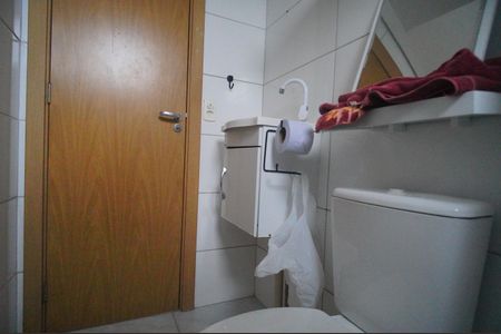 Banheiro de apartamento para alugar com 2 quartos, 48m² em Feitoria, São Leopoldo