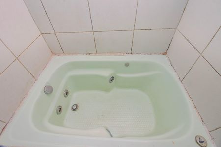 Casa de condomínio para alugar com 74m², 3 quartos e 2 vagasBanheiro da Suíte