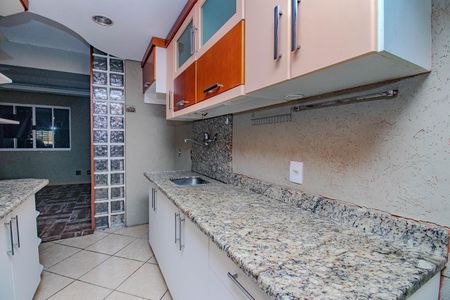 Casa de condomínio para alugar com 74m², 3 quartos e 2 vagasCozinha e Área de Serviço