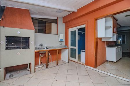 Cozinha e Área de Serviço de casa de condomínio para alugar com 3 quartos, 74m² em Humaitá, Porto Alegre