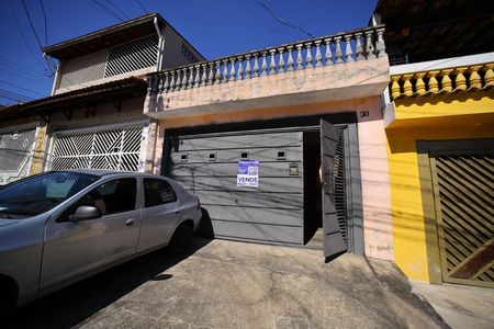 Fachada de casa para alugar com 3 quartos, 125m² em Vila Bauab, São Paulo