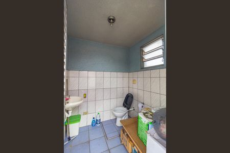 Casa à venda com 360m², 4 quartos e 6 vagas Casa à venda com 360m², 4 quartos e 6 vagasBanheiro - Espaço Gourmet