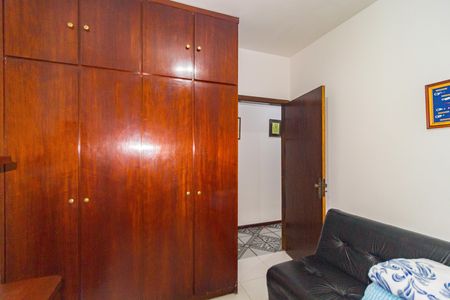 Casa à venda com 360m², 4 quartos e 6 vagas Casa à venda com 360m², 4 quartos e 6 vagasQuarto 1