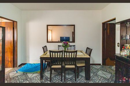 Sala de casa à venda com 4 quartos, 360m² em Cambuci, São Paulo