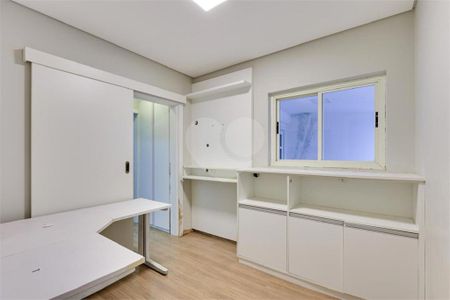 Casa à venda com 4 quartos, 450m² em Interlagos, São Paulo