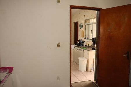 Casa à venda com 3 quartos, 120m² em Jardim Santa Adelia, São Paulo